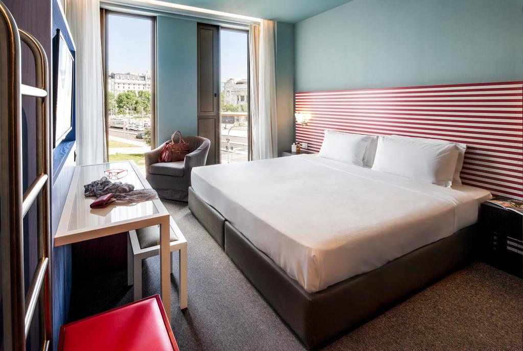 Double Room with View,1274461711:JPEG